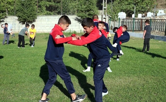 Efsane Hüseyin Akbaş’ın memleketinde yeni güreşçiler yetişiyor