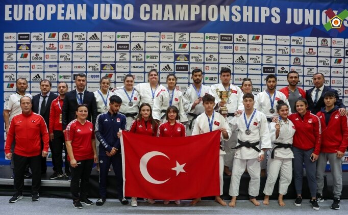 Judoda 2022 yılı gençlerin altın yılı oldu