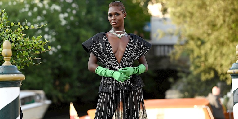 JODIE TURNER-SMITH, İNGİLİZ MODA ÖDÜLLERİ’NE MESKEN SAHİPLİĞİ YAPACAK