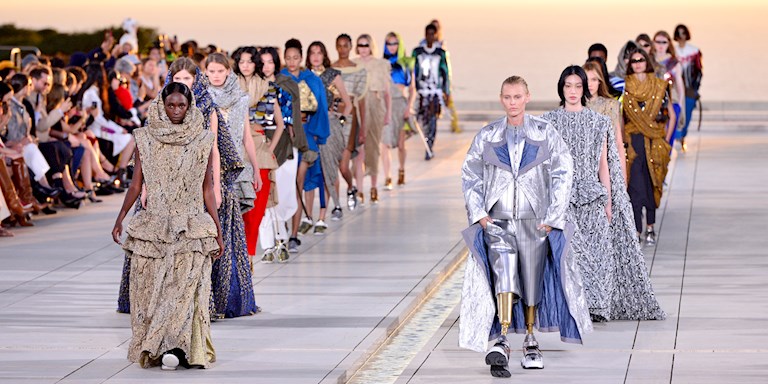 LOUIS VUITTON, 2024 CRUISE GÖSTERİSİNİN TARİHİNİ BELİRLEDİ