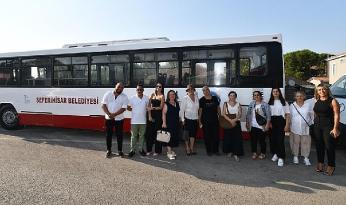 İzmir Büyükşehir Belediyesi’nden Seferhisar Belediyesi’ne otobüs