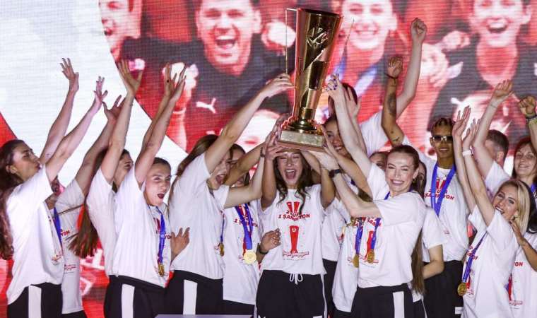 Türkiye, kadın voleybolunda dünyanın zirvesine nasıl çıktı?